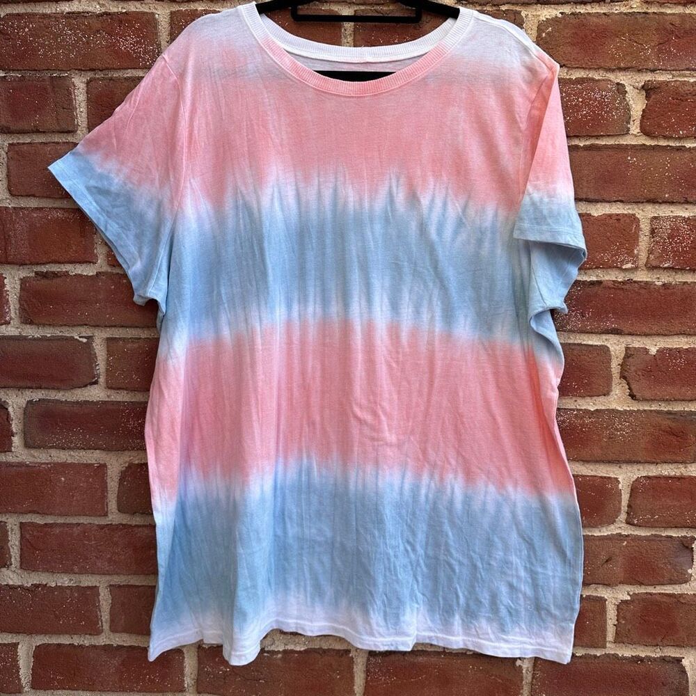 Torrid Tie Dye Graphic T-Shirt Blue Short Sleeve Tee plus womens 3X NWOT